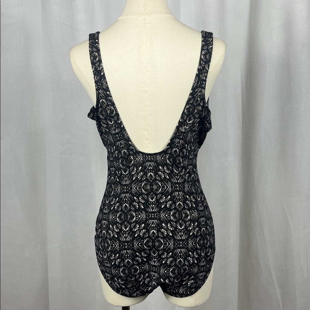 Miraclesuit L4815 Incan Treasure Escape One-Piece Swimsuit. - Picture 6 of 12